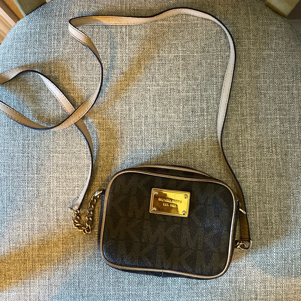 Michael Kors crossbody logo purse